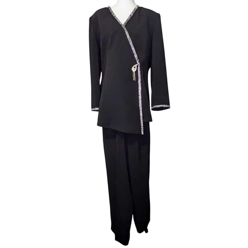 VINTAGE GLAM CLARA CLARA BY VINETTE FEMININE RHINESTONE TRIM BLACK PANTS…